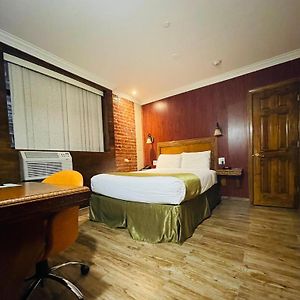 Queen Room Disability Access